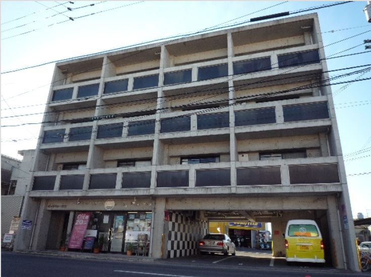 8813064/建物外観