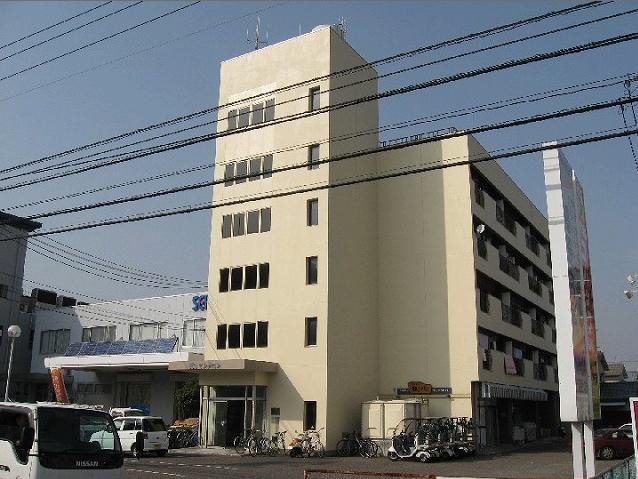 8813409/建物外観
