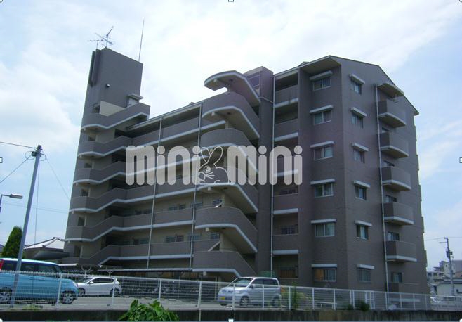 8814749/建物外観