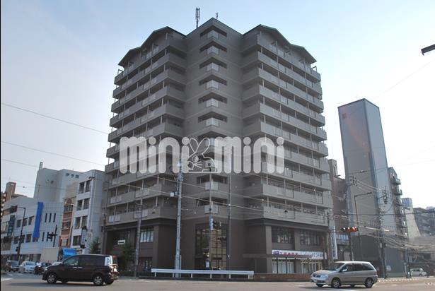 8830716/建物外観