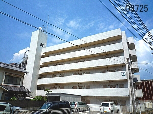8832590/建物外観