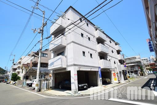 8833674/建物外観