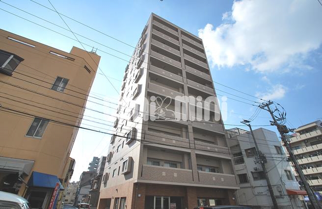 8834910/建物外観
