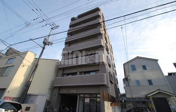 8835094/建物外観