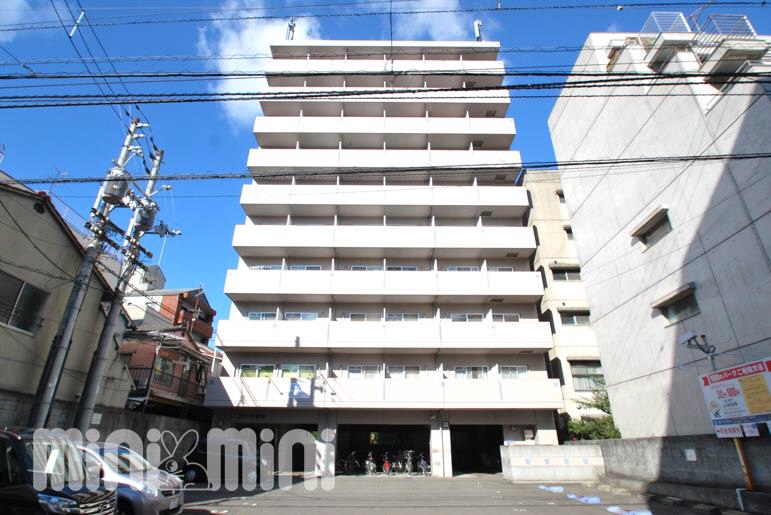 鉄筋コンクリート造10階建て