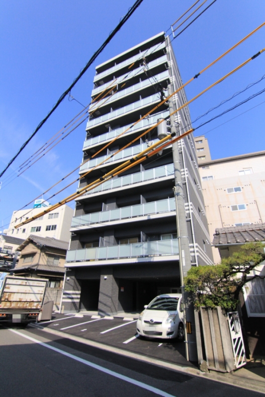 8865531/建物外観