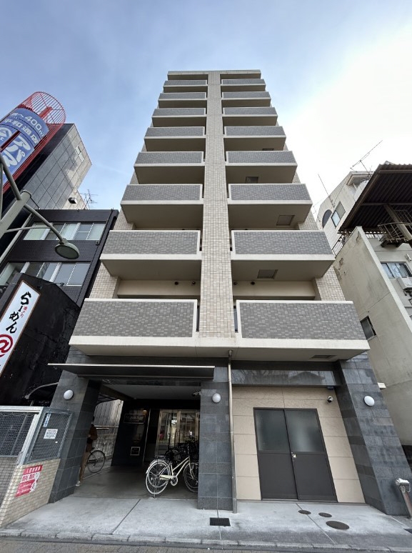 8873698/建物外観